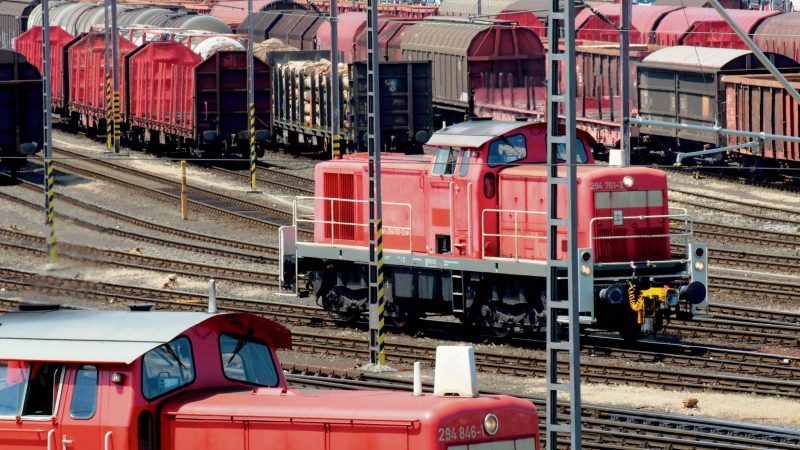 ‘Spoorvervoer stoot zes keer minder CO2 uit dan vrachtauto’